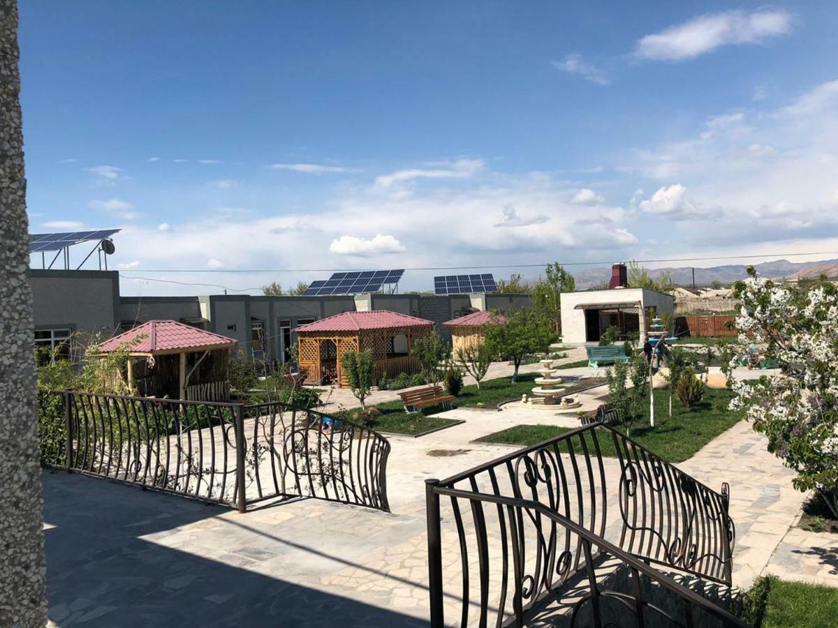 Ralina Restaurant And Hotel Село Арарат Экстерьер фото